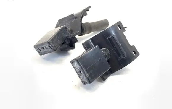 Lexus IS III XE30 Windshield washer spray nozzle 