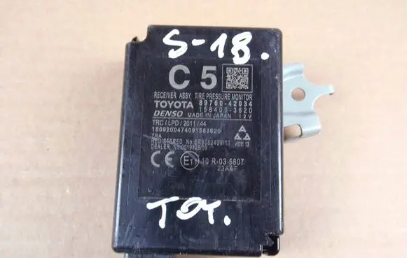 Toyota RAV 4 (XA40) Tire pressure sensor 8976042034