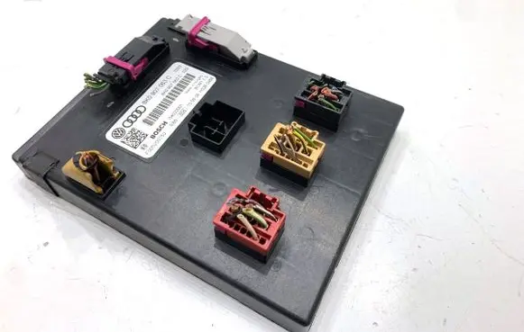 Audi A5 8T 8F Other control units/modules 8K0907063C