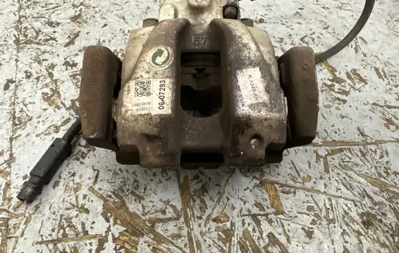 BMW X3 F25 Front brake caliper