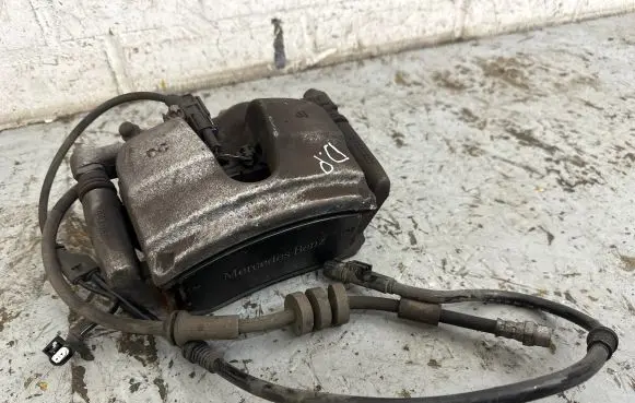 Mercedes-Benz CLA C118 X118 Front brake caliper