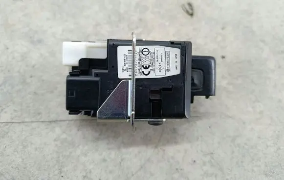 Toyota Corolla Verso E121 Ignition lock 626399000