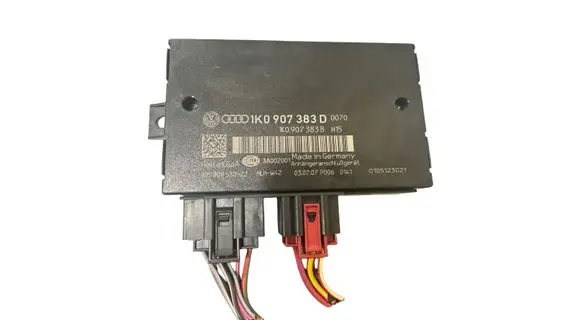 Volkswagen PASSAT B6 Tow bar trailer control unit/module 1K0907383D 1K0907383B
