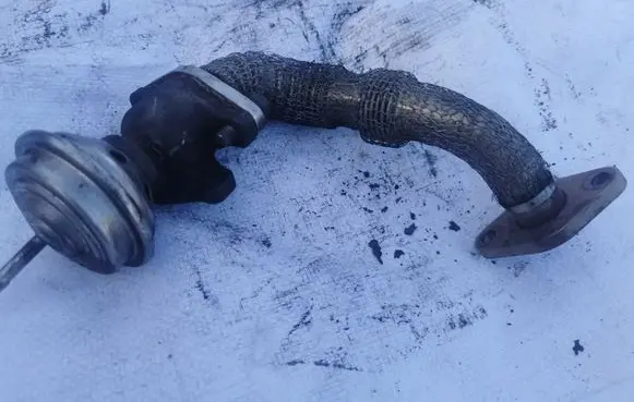 Audi A4 S4 B6 8E 8H EGR valve
