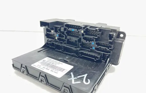 Mercedes-Benz CLK A209 C209 Fuse module 2095452001 5DK00848513