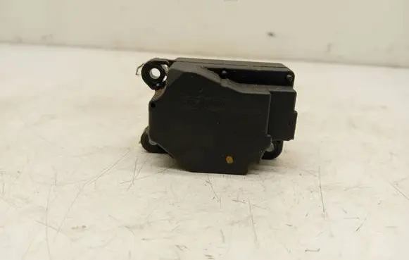Volvo V50 Air flap motor/actuator 4N5H19E6166652A