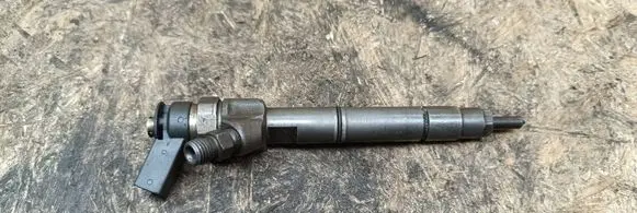 Mercedes-Benz A W169 Fuel injector 0445110167