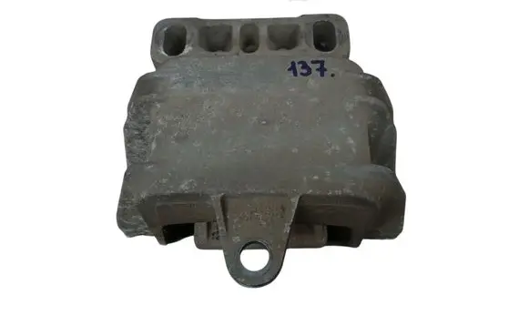 Skoda Octavia Mk1 (1U) Engine mount bracket 1J0199555AQ