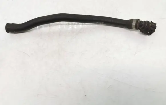 BMW X5 E70 Engine coolant pipe/hose 7576371 757637102