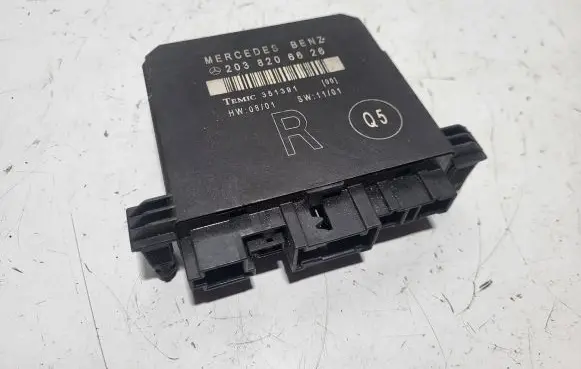 Mercedes-Benz C AMG W203 Door control unit/module 2038206626 351391