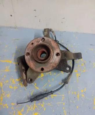 Renault Scenic I Front wheel hub