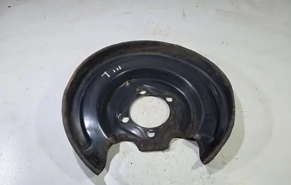 Toyota Prius (XW30) Rear brake disc plate dust cover 