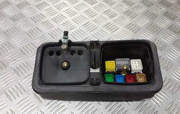 Skoda Fabia Mk1 (6Y) Fuse box set 5Z0937403B