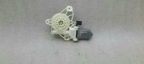 Mercedes-Benz E W213 Front door window regulator motor A0009065706