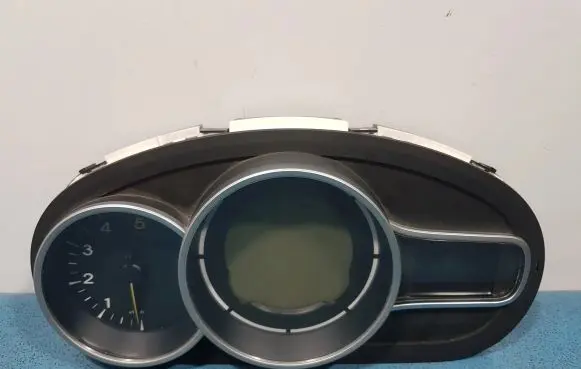 Renault Megane III Speedometer (instrument cluster) 248104286R