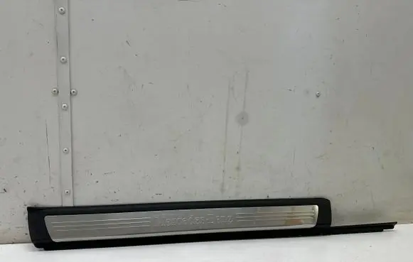 Mercedes-Benz SLK R172 Front sill (body part) A1726800635