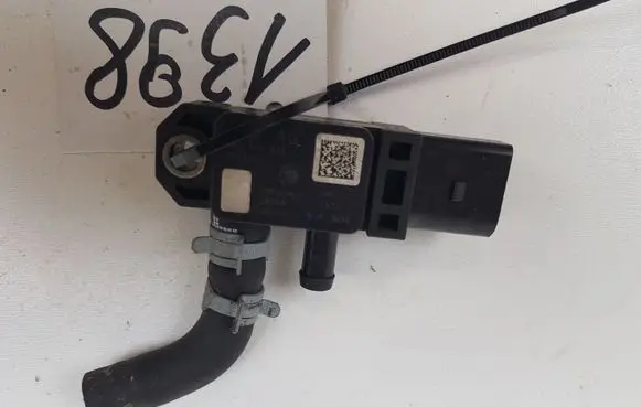 Seat Leon (5F) Exhaust gas pressure sensor 04L906051