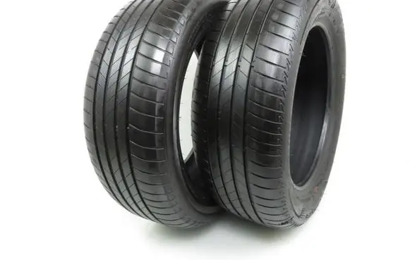Volkswagen Golf V R16 summer tire 