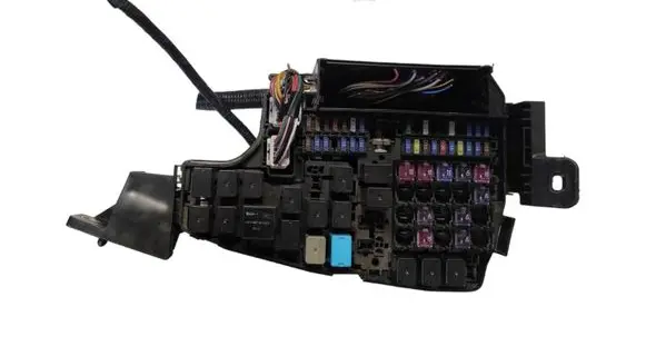 Mazda 6 Fuse box set KD4766767 7154763430 GHP967BF1