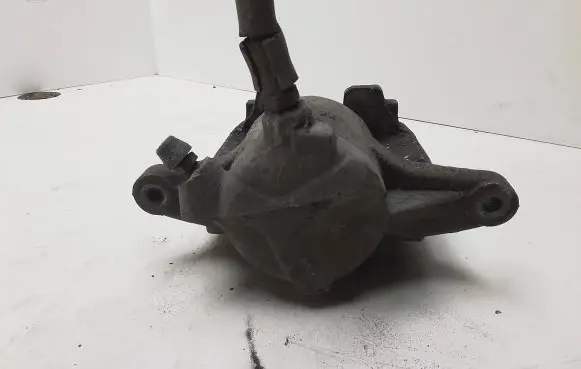 Mercedes-Benz E W211 Front brake caliper Z060128V295