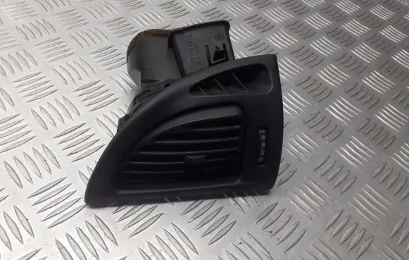 Citroen C5 Dashboard air vent grill cover trim 963261687