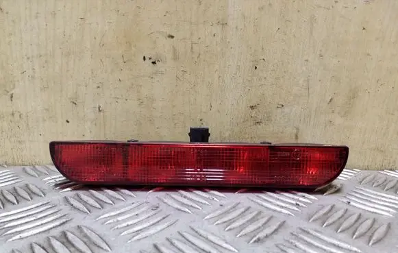 Audi A4 S4 B5 8D Third/center stoplight 0996400
