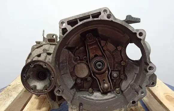 Volkswagen PASSAT B6 Manual 6 speed gearbox HNV