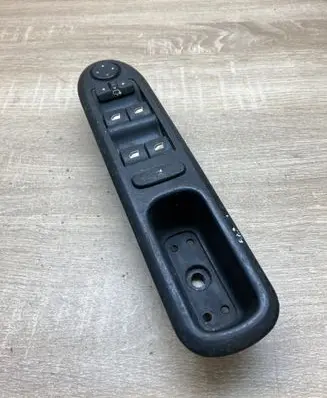 Peugeot 407 Electric window control switch 53269704 96468704XT 53269700