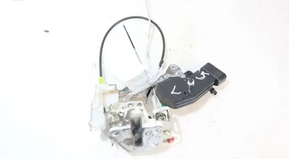 Peugeot 107 Front door lock