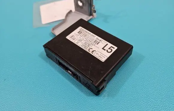 Toyota Aygo AB40 Central body control module 625649-000 IMPRK1477617