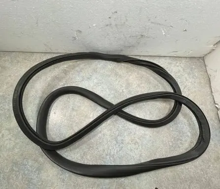 Rubber seal rear door