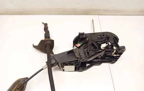 Toyota RAV 4 (XA30) Gear shifter/selector 75C205