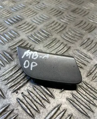 Mercedes-Benz A W176 Front tow hook cap/cover A1768851800