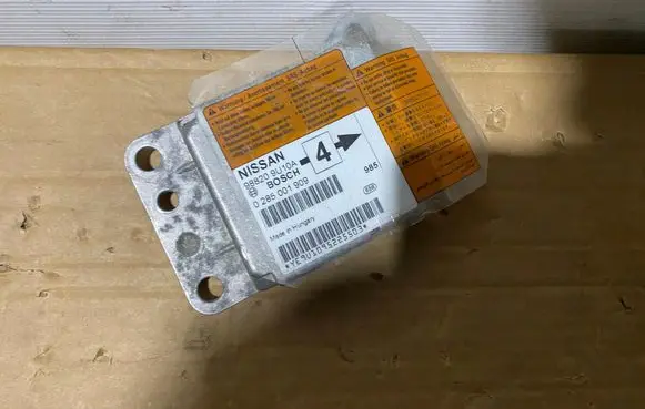 Nissan Note (E12) Airbag control unit/module 988209U10A