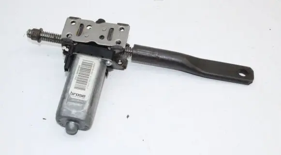 Land Rover Range Rover L322 Seat adjustment motor 984686102