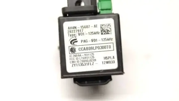 Volvo S60 Ignition lock 28227917 CCAB09LP0300T0 30659639