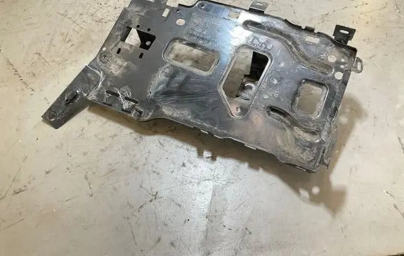 Battery tray