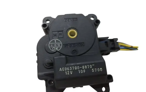 Cadillac CTS Air flap motor/actuator AE0637008870