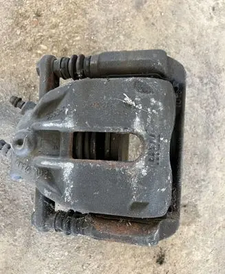 Front brake caliper