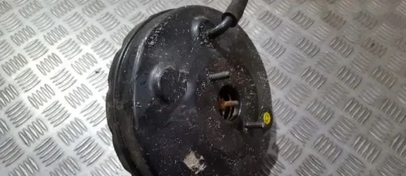 Hyundai Accent Brake booster