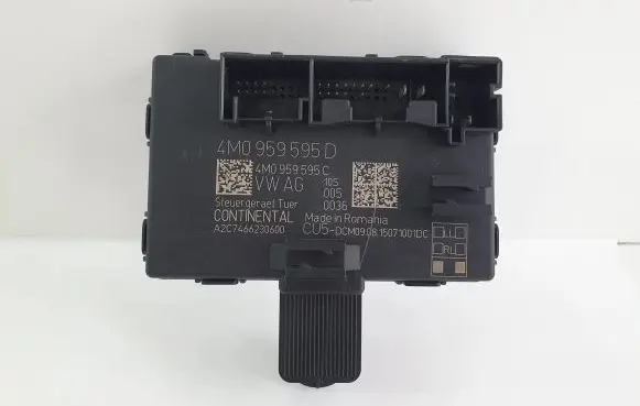 Audi Q7 4M Door control unit/module 4M0959595D 4M0959595C