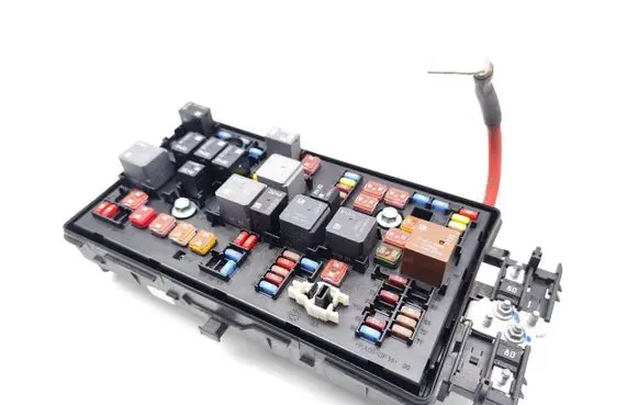 Opel Insignia A Fuse module 13345499 13255300 529050199