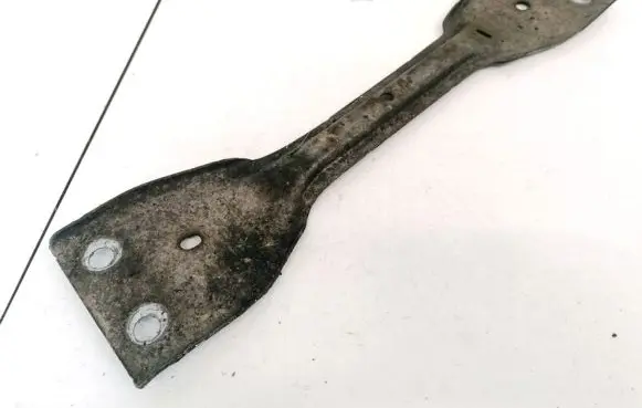 Skoda Octavia Mk2 (1Z) Engine mounting bracket