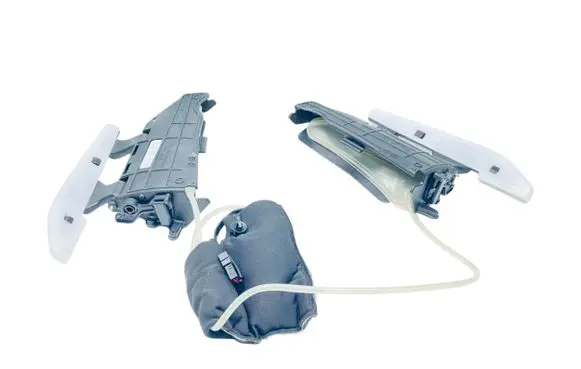 Volkswagen Touareg II Seat adjustment motor 7P6881066D 7P6881066B