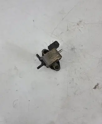 Audi A2 Vacuum valve 029906283F