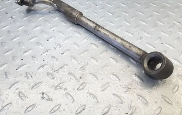 Skoda Yeti (5L) Turbo turbocharger oiling pipe/hose 03L145736D