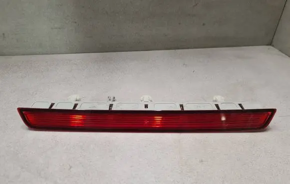Skoda Superb B6 (3T) Third/center stoplight 3T9945097