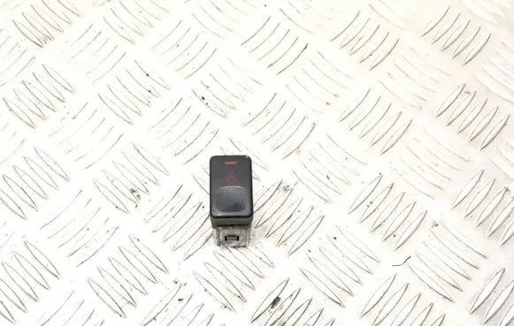 Land Rover Range Rover P38A Hazard light switch 0157800