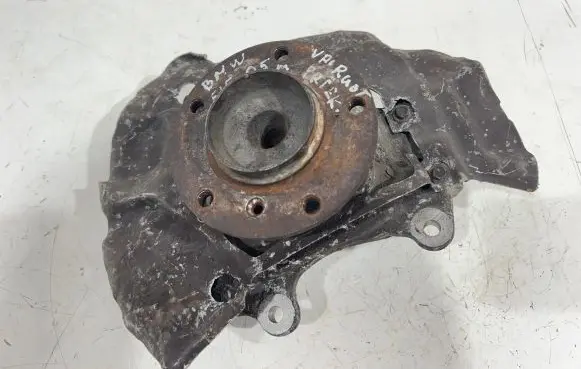BMW 5 E60 E61 Front wheel hub 6760953L