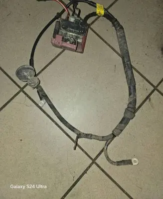Positive cable (battery)